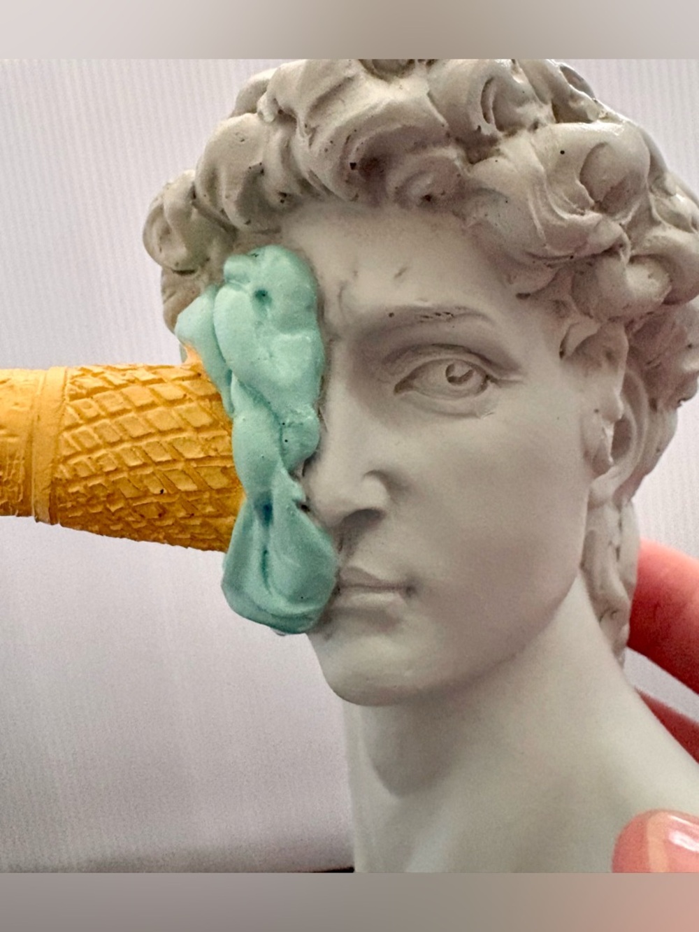 Funny David Ice Cream Cone White Gray Bust Resin Sculpture Paperweight Decor - Picture 4 of 4
